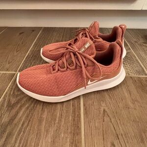 Nike trainers size 7 in rose gold color